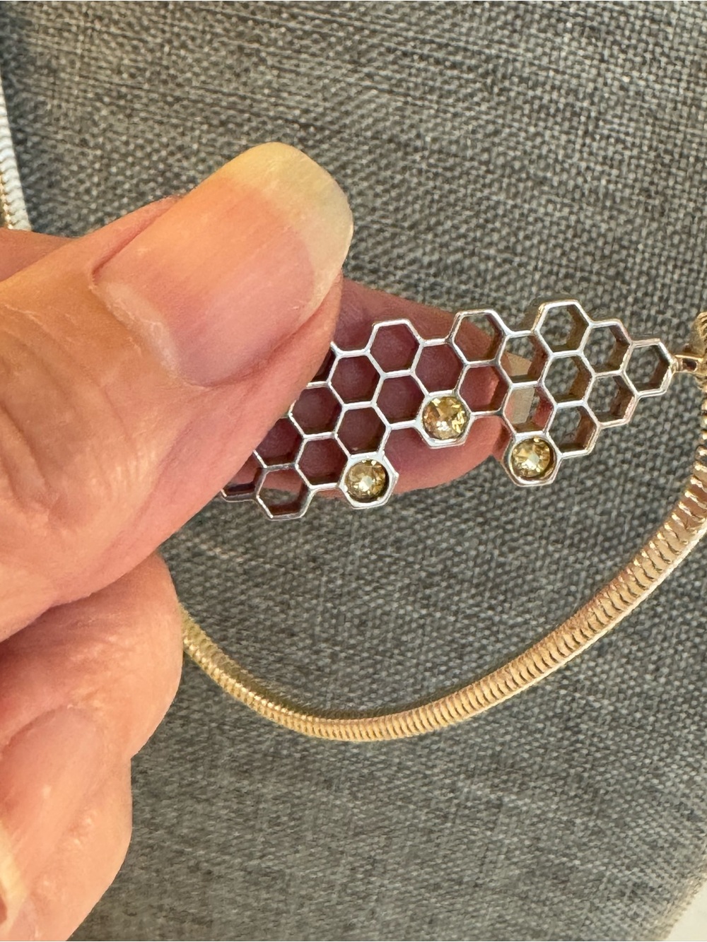 π©Άπ MIGNON FAGET STERLING SILVER BEE HIVE PENDAT AND CHAIN!ππ - Picture 4 of 12